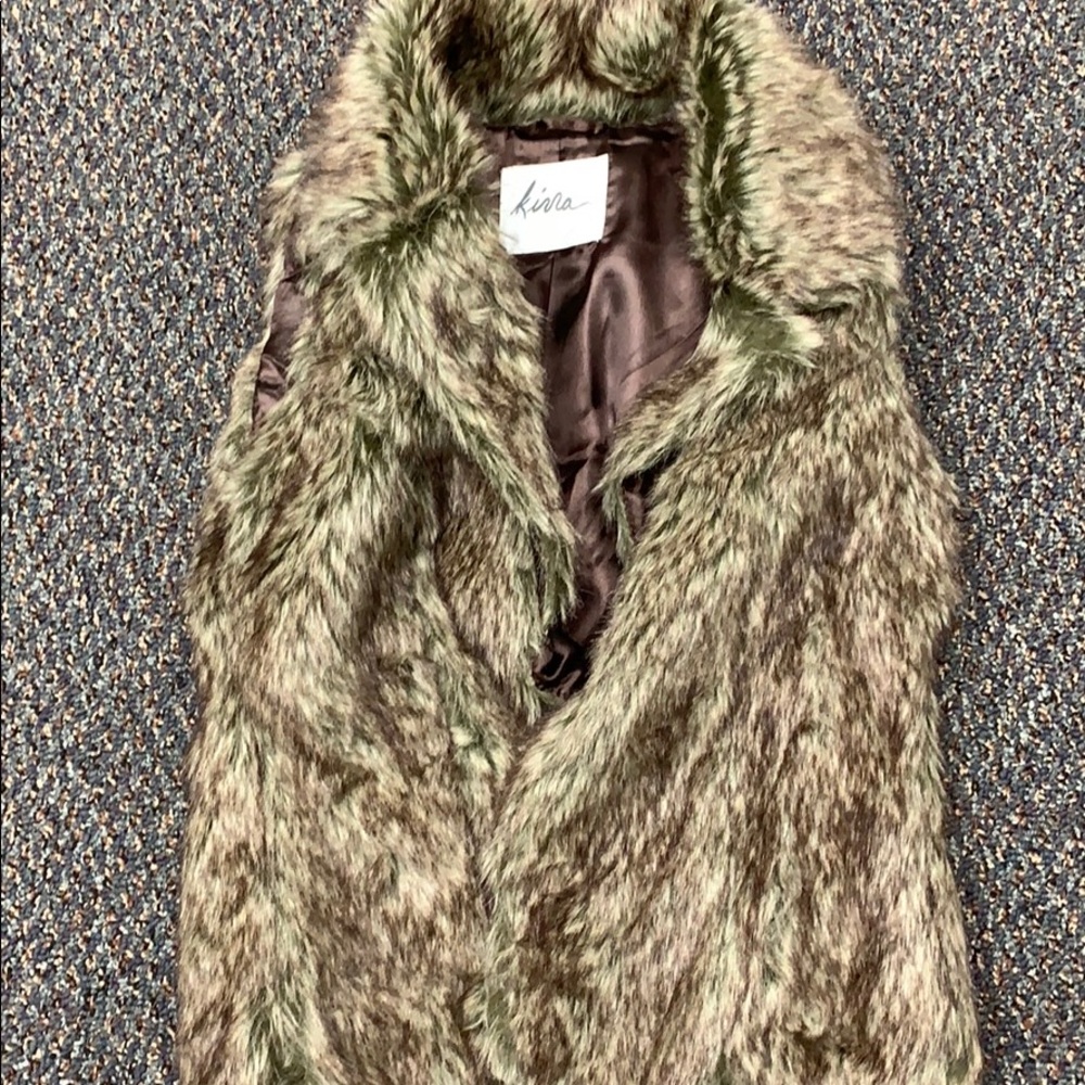 Fur vest